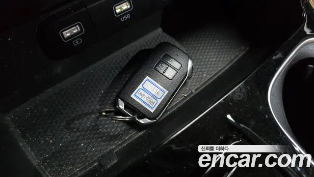 Kia Canival Carnival 4 поколение Дизель 9 мест Signature — Фото автомобиля 13