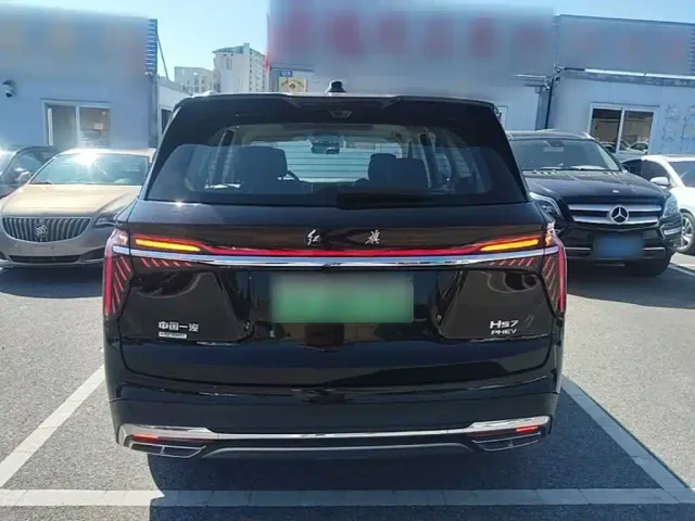 Hongqi HS7 PHEV — Фото автомобиля 5