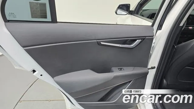 Kia Niro New — Фото автомобиля 14