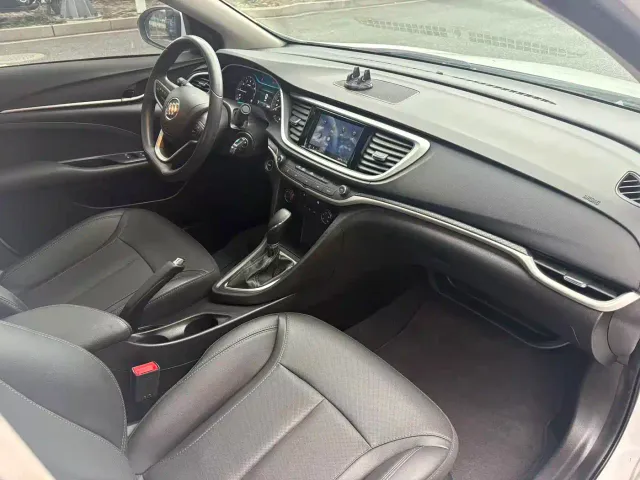 Buick Excelle — Фото автомобиля 10