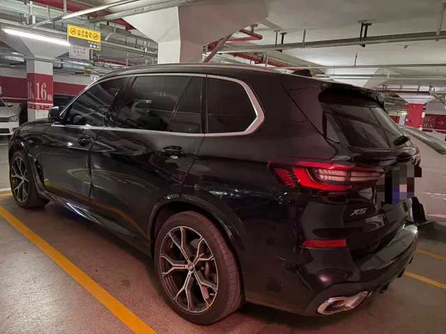 BMW X5 — Фото автомобиля 4