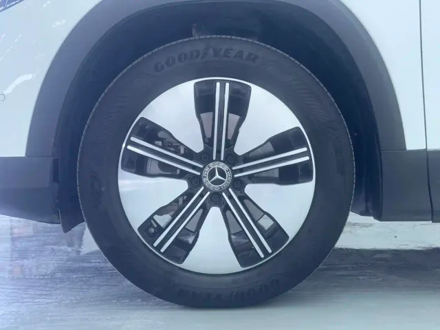 Mercedes-Benz EQB — Фото автомобиля 6