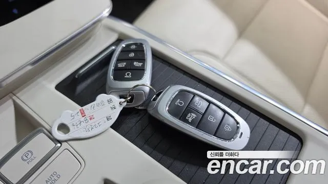 Hyundai Grandeur — Фото автомобиля 12