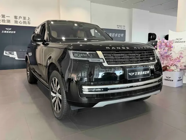 Land Rover Range Rover — Фото автомобиля 3