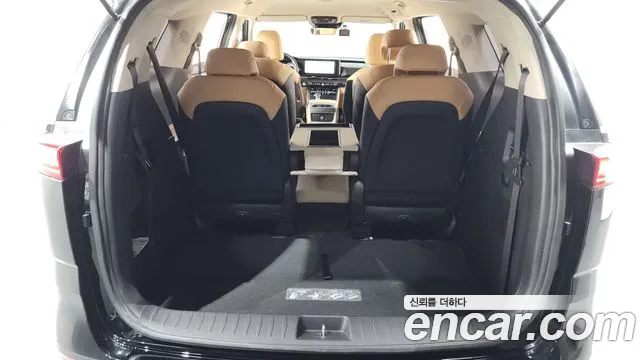 Kia Canival Carnival 4 поколение Бензин 9 мест Prestige — Фото автомобиля 20
