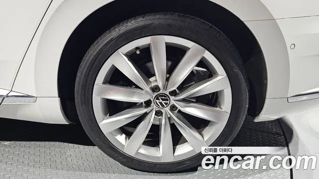 Volkswagen Arteon Arteon 2.0 TDI Prestige — Фото автомобиля 5