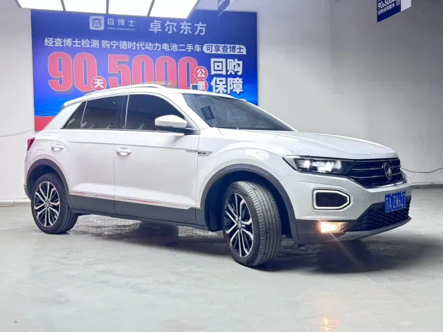 Volkswagen T-Roc — Фото автомобиля 3