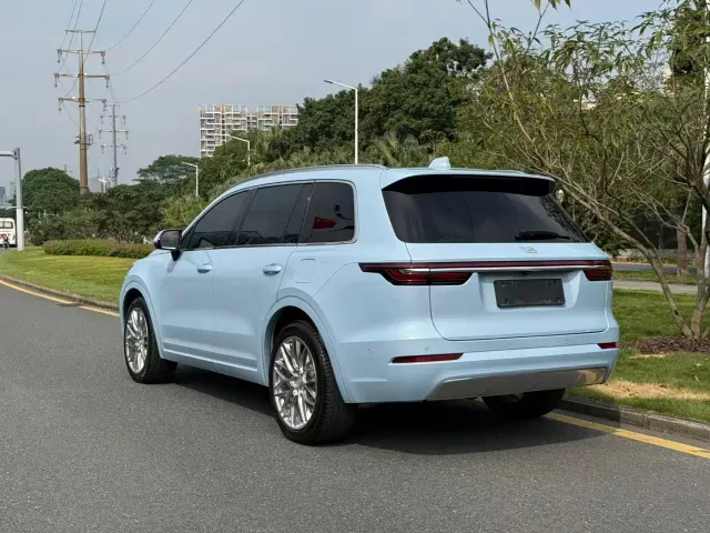 Li Auto ONE — Фото автомобиля 6
