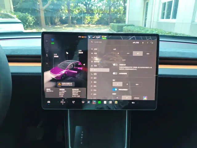 Tesla Model Y — Фото автомобиля 12