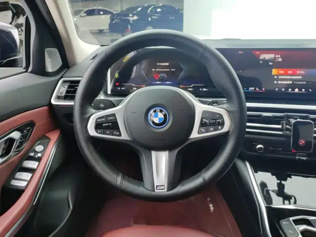 BMW i3 — Фото автомобиля 15