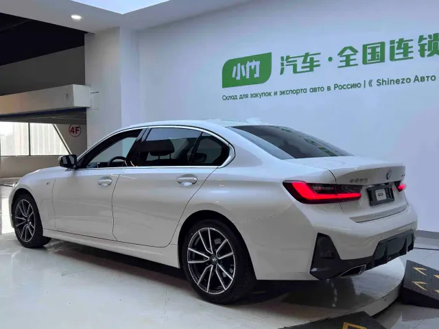BMW 3 Series — Фото автомобиля 4