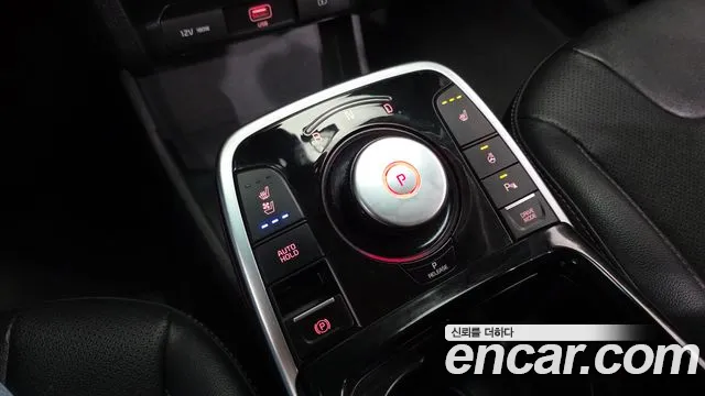 Kia Niro — Фото автомобиля 11