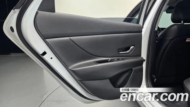 Hyundai Avante CN7 — Фото автомобиля 25