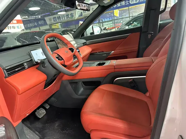 Dongfeng eπ 008 — Фото автомобиля 4