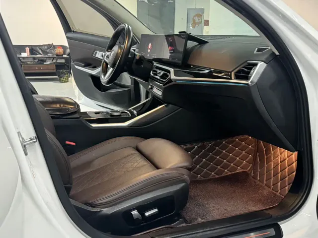 BMW i3 — Фото автомобиля 12