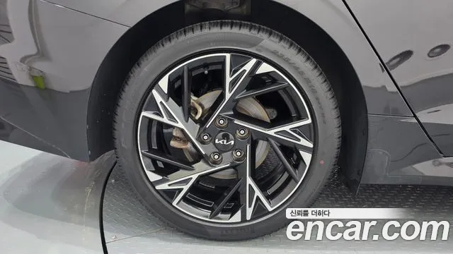 Kia K5 Signature — Фото автомобиля 5