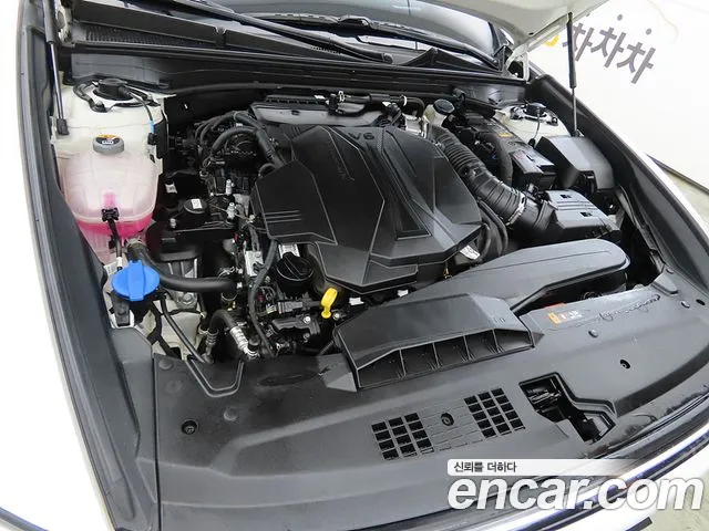 Hyundai Grandeur GN7 — Фото автомобиля 19