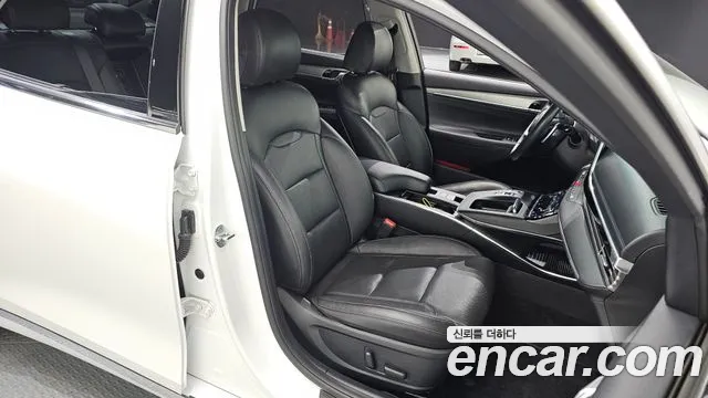 Hyundai Grandeur New — Фото автомобиля 16