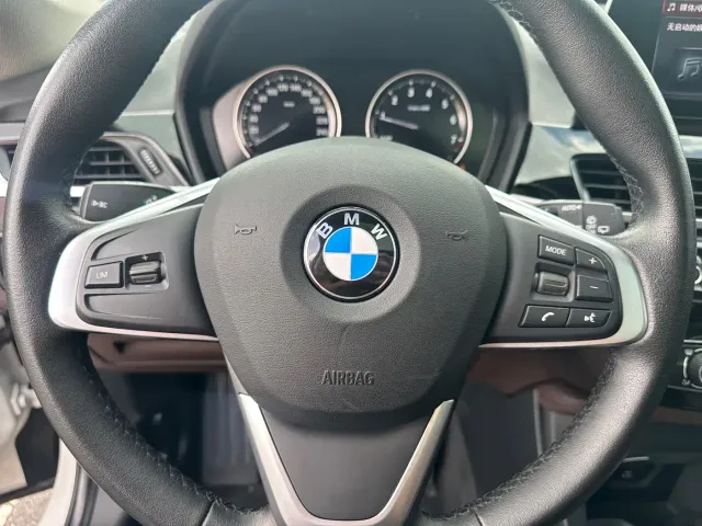 BMW X1 — Фото автомобиля 13