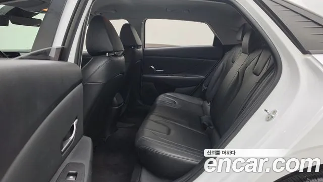 Hyundai AVANTE Avante (CN7) — Фото автомобиля 26