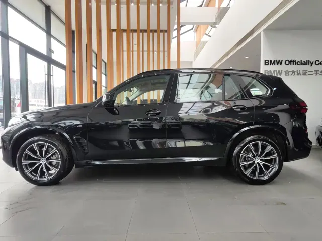 BMW X5 — Фото автомобиля 3