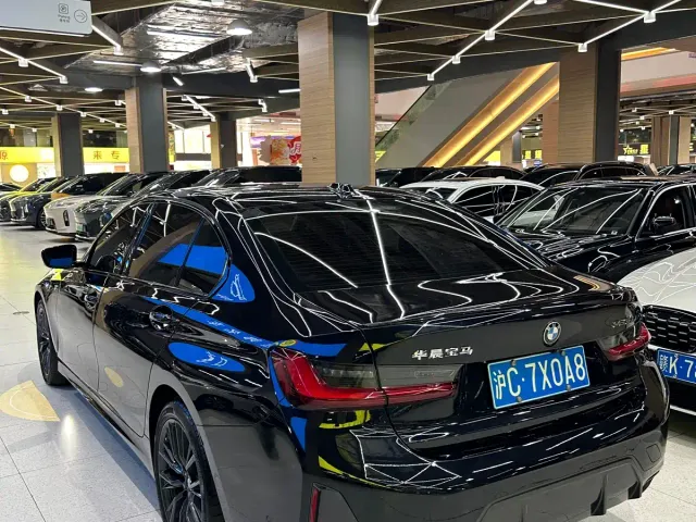 BMW 3 Series — Фото автомобиля 7