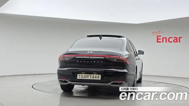 Hyundai Grandeur Grandeur (New) — Фото автомобиля 4