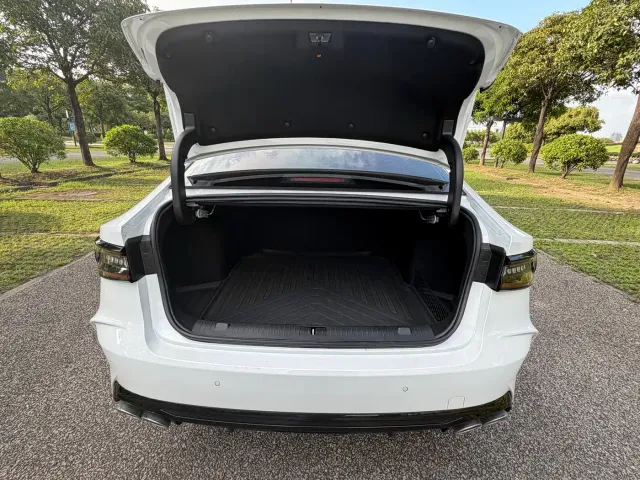 Chery Arrizo 8 — Фото автомобиля 16