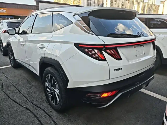 Hyundai Tucson — Фото автомобиля 4