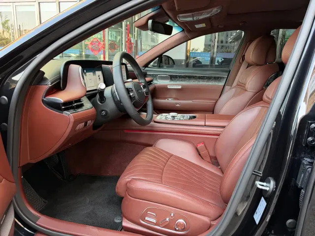 Genesis G90 — Фото автомобиля 12