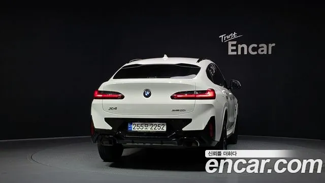 BMW X4 xDrive20i M Sport — Фото автомобиля 4
