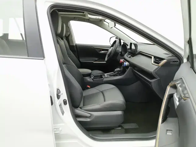 Toyota Wildlander — Фото автомобиля 23