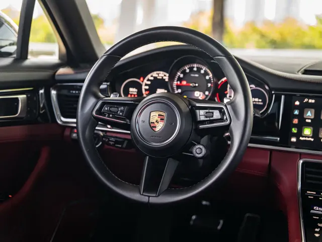 Porsche Panamera — Фото автомобиля 11