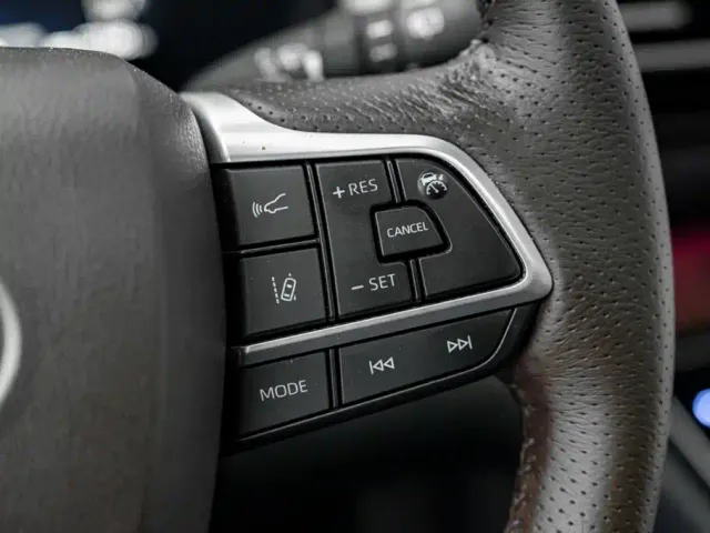 Toyota Granvia — Фото автомобиля 10