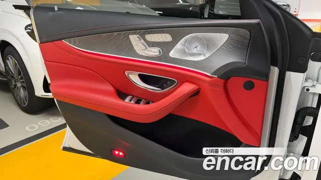 Mercedes-Benz AMG GT X290 (2018–2026) — Фото автомобиля 15