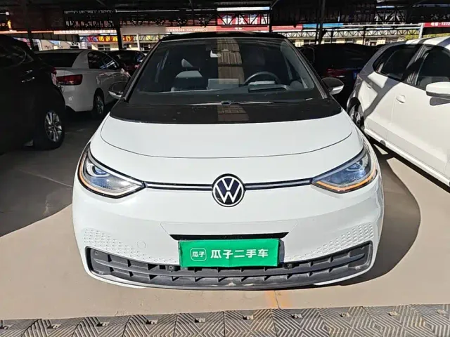 Volkswagen ID.3 — Фото автомобиля 2