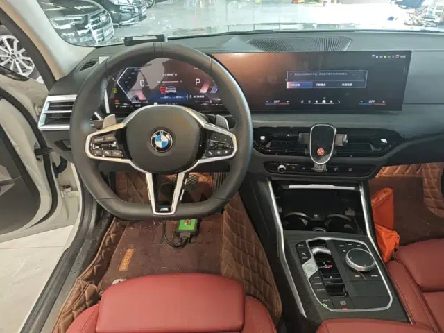 BMW 3 Series — Фото автомобиля 9