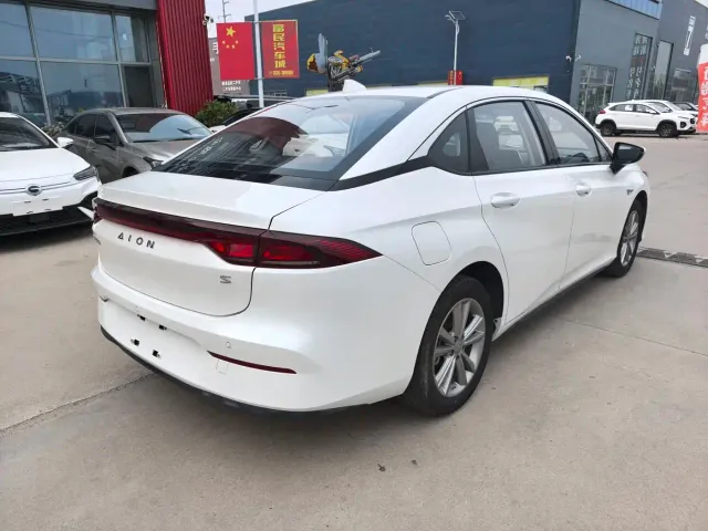 GAC Aion S — Фото автомобиля 4