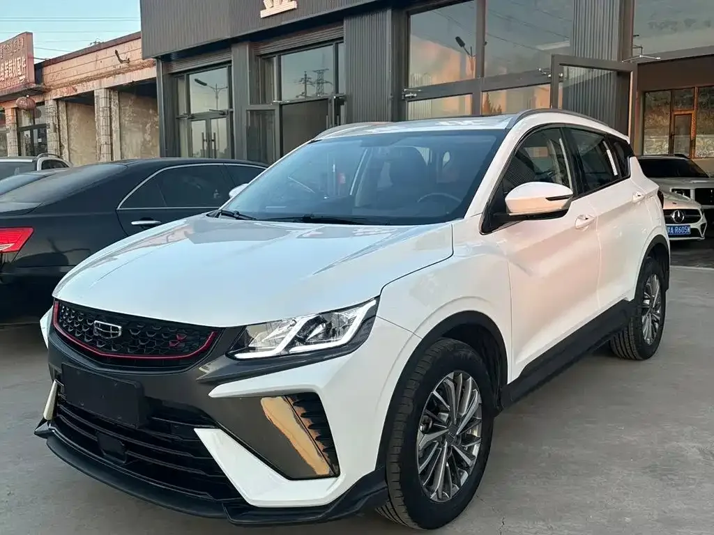 Geely Binyue 2021 1.4T Manual Gold Edition — Фото автомобиля 2