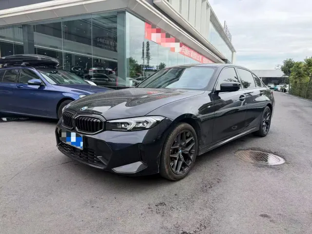 Фотография автомобиля — BMW 3 Series