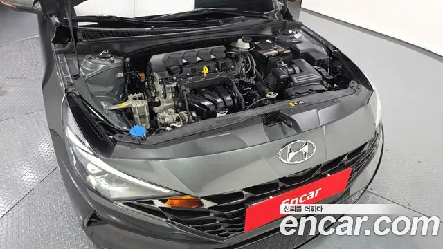 Hyundai Avante CN7 — Фото автомобиля 6
