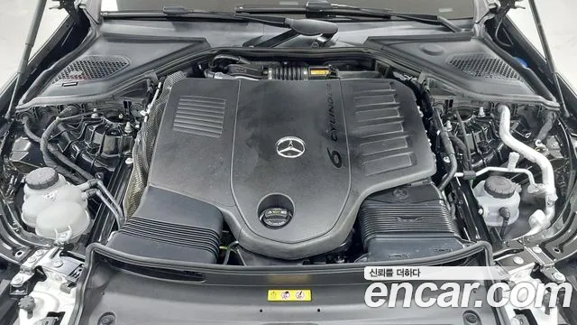 Mercedes-Benz E-Class — Фото автомобиля 6