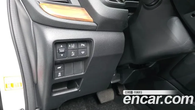 Honda CR-V Generation 5 — Фото автомобиля 29