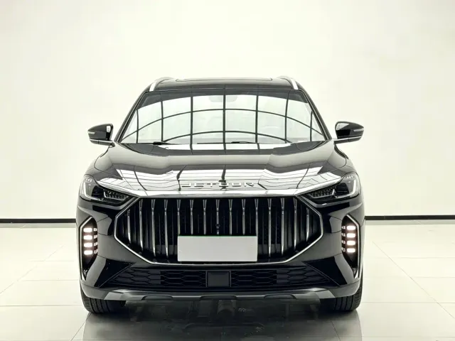 Jetour X70 Plus — Фото автомобиля 2