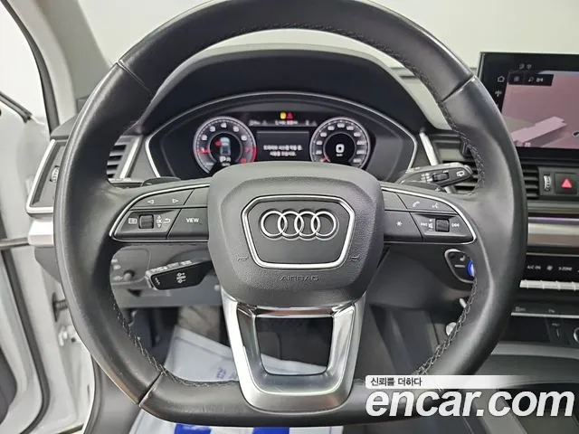Audi Q5 45 TFSI quattro — Фото автомобиля 9