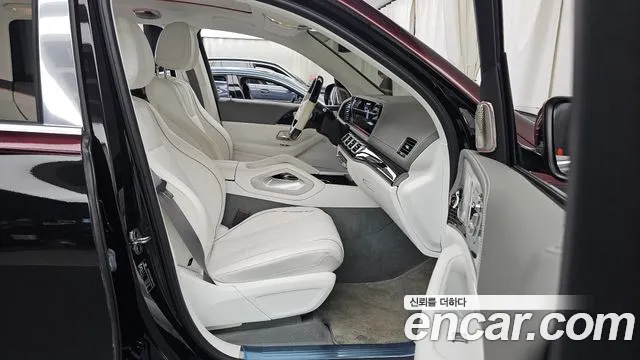 Mercedes-Benz GLS-Class — Фото автомобиля 10