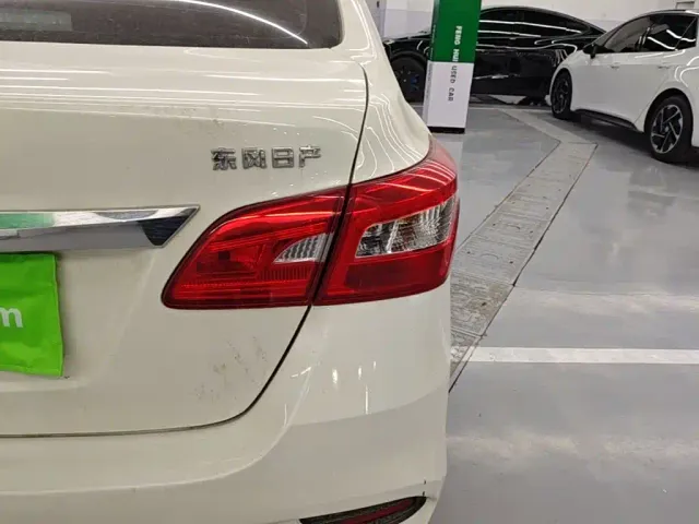 Nissan Sylphy — Фото автомобиля 7