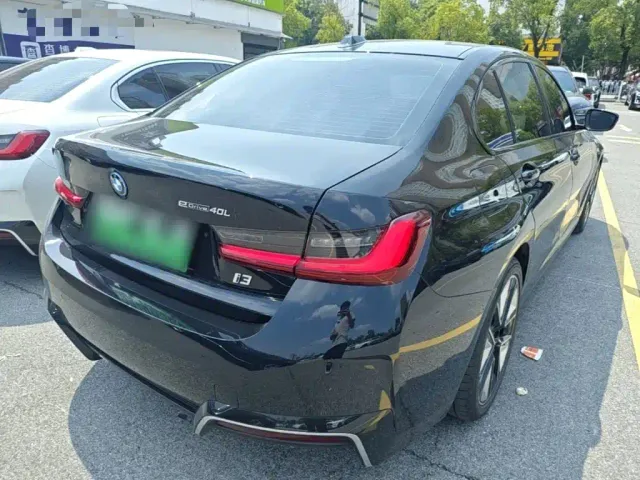 BMW i3 — Фото автомобиля 6