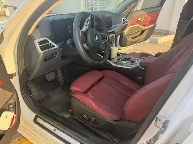 BMW 3 Series — Фото автомобиля 3