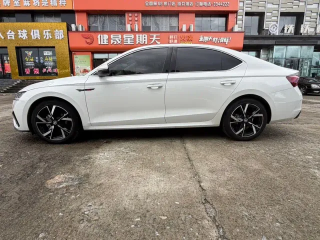 Skoda Octavia — Фото автомобиля 8
